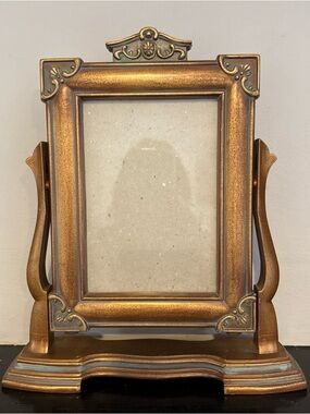 Vintage Gold Ornate Tabletop Photo Frame - Brand Unspecified